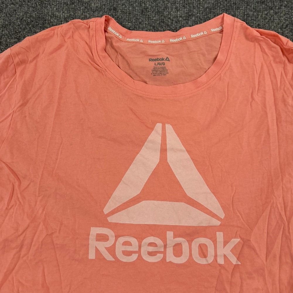 Reebok T-Shirt Womens Size Large Peach Coral Graphic Logo Short Sleeve Athletic
